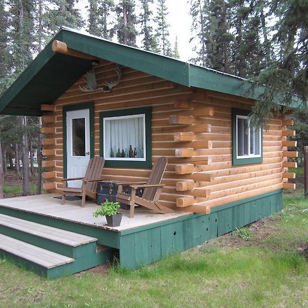 Six Mile River Resort Tagish Pokoj fotografie