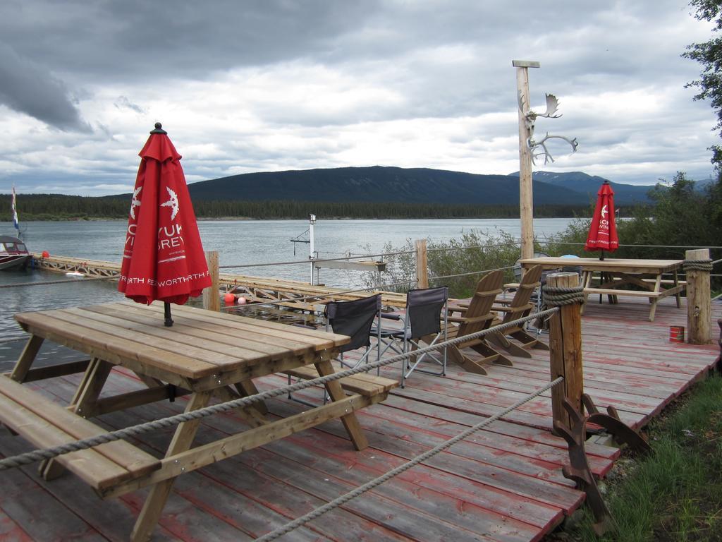 Six Mile River Resort Tagish Pokoj fotografie