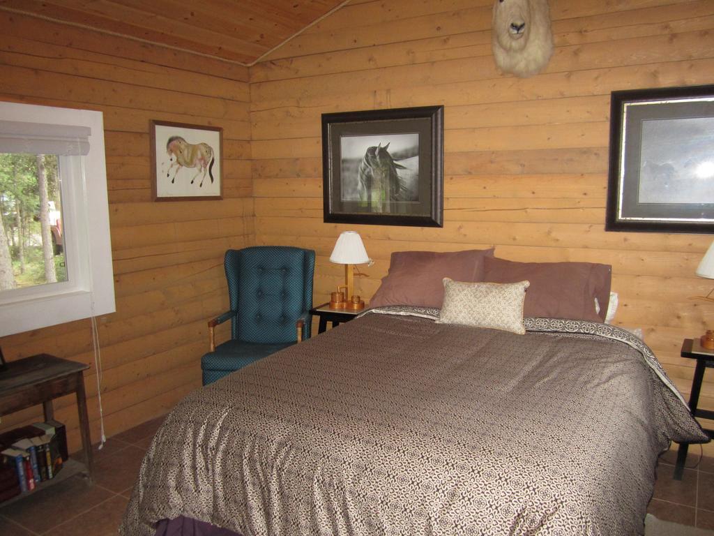 Six Mile River Resort Tagish Pokoj fotografie