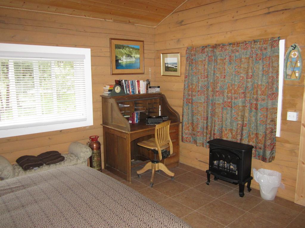 Six Mile River Resort Tagish Pokoj fotografie